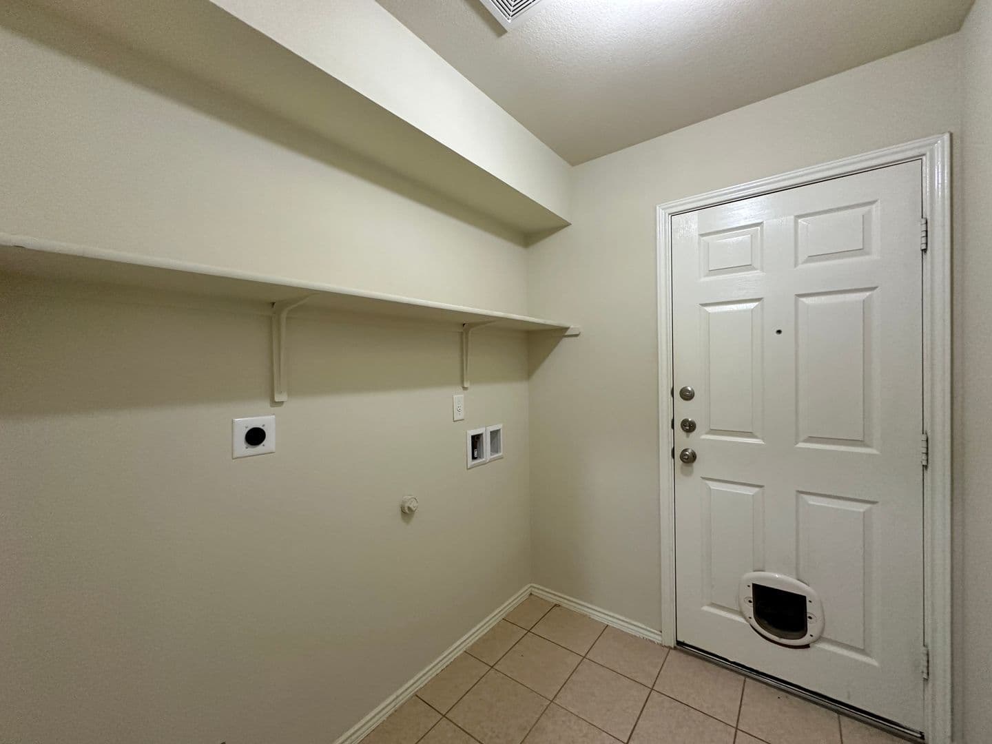 Killeen House: 5205 Lions Gate Lane