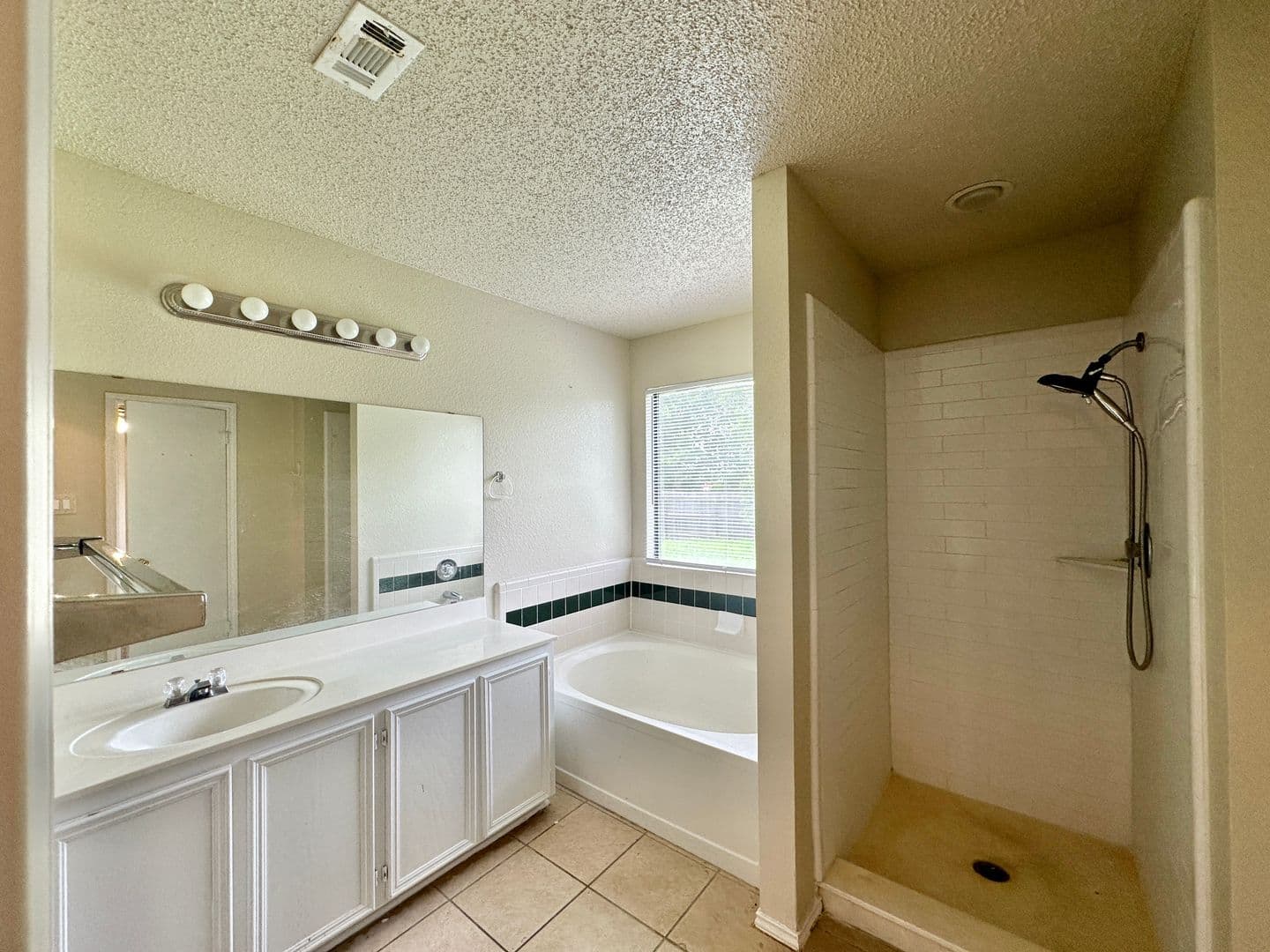 Killeen House: 1307 Waterford Drive