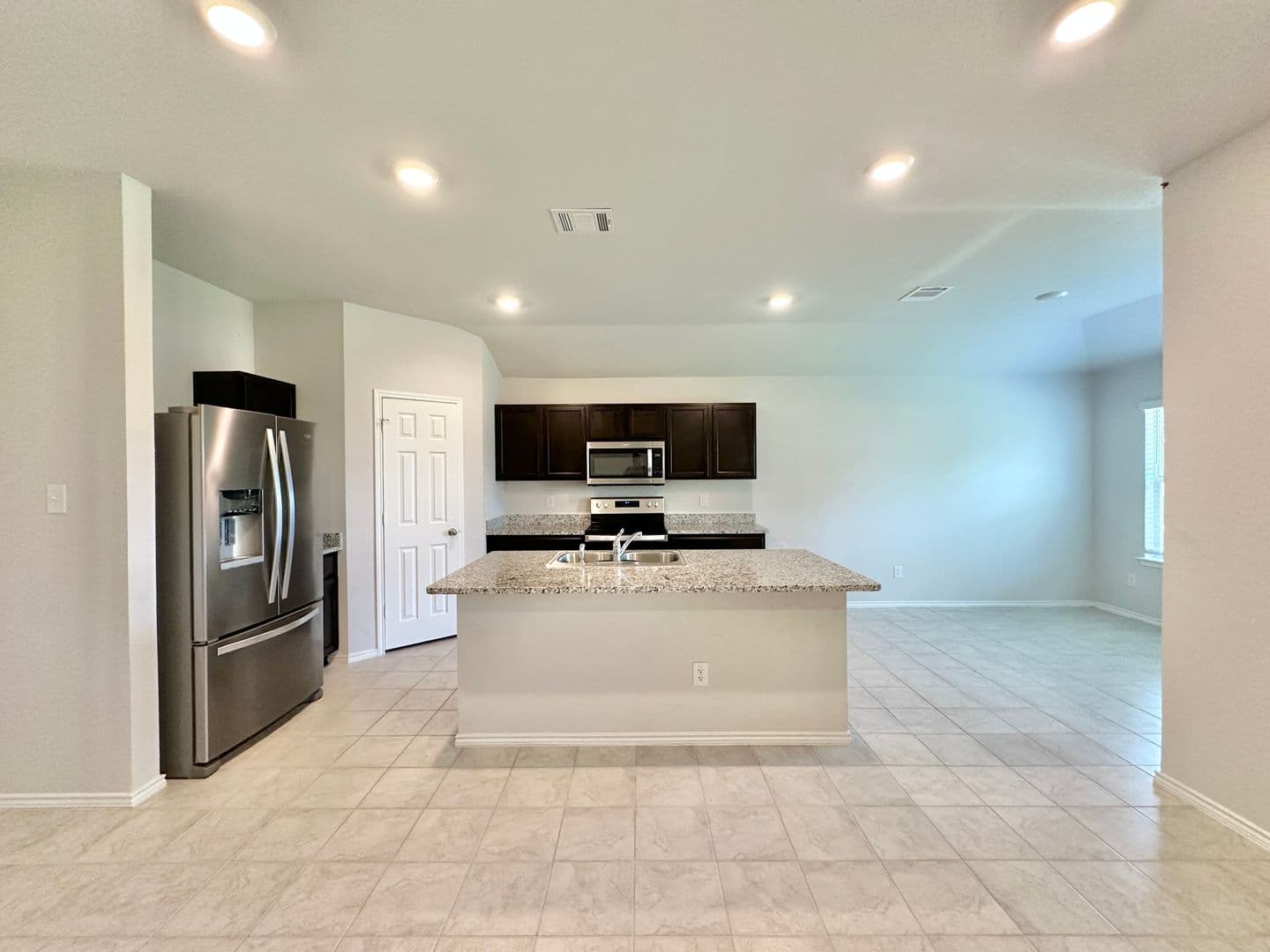 Killeen House: 9602 Kensley Rose Drive
