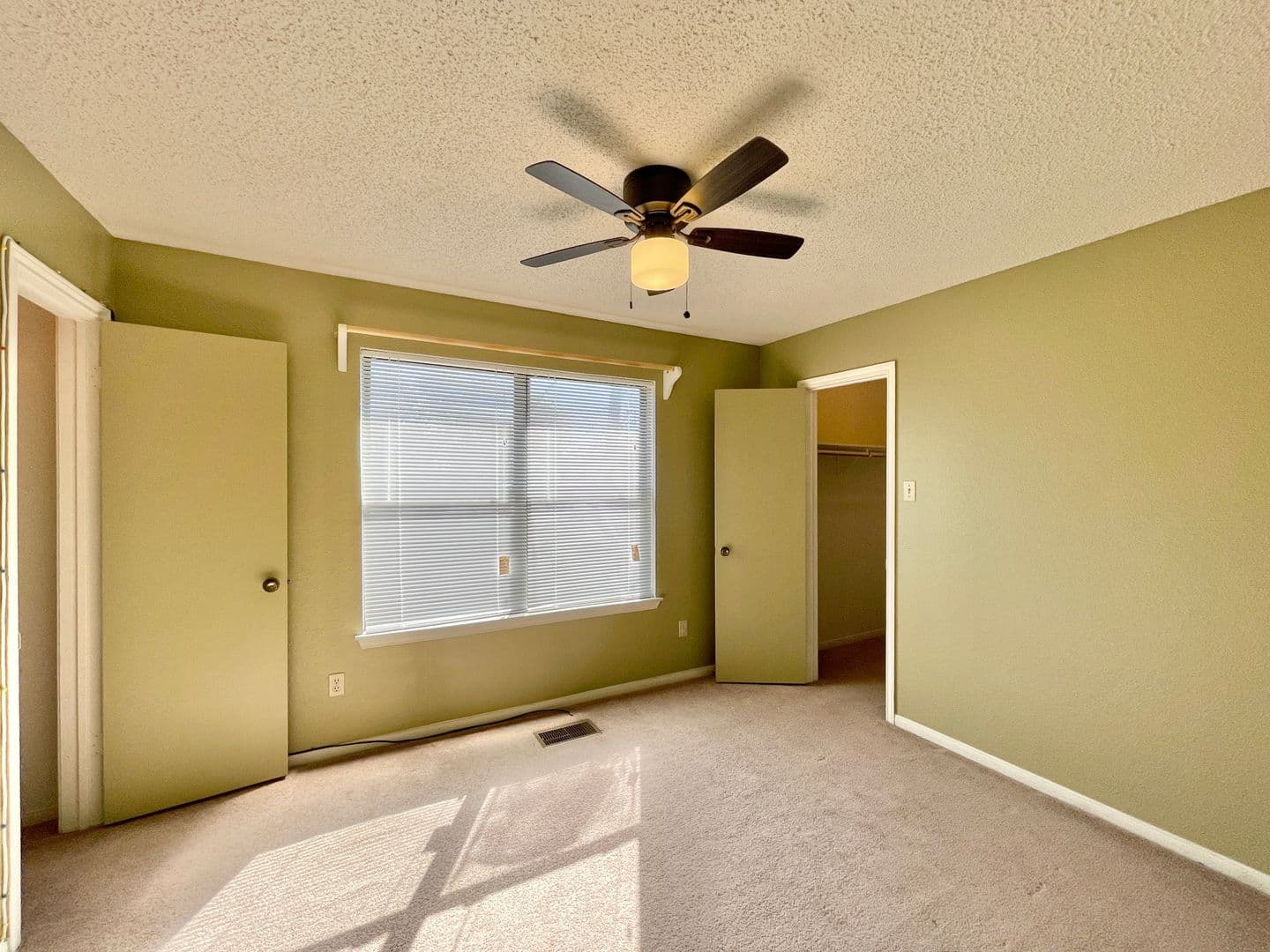 Killeen Townhome: 4806 Rainbow Cir