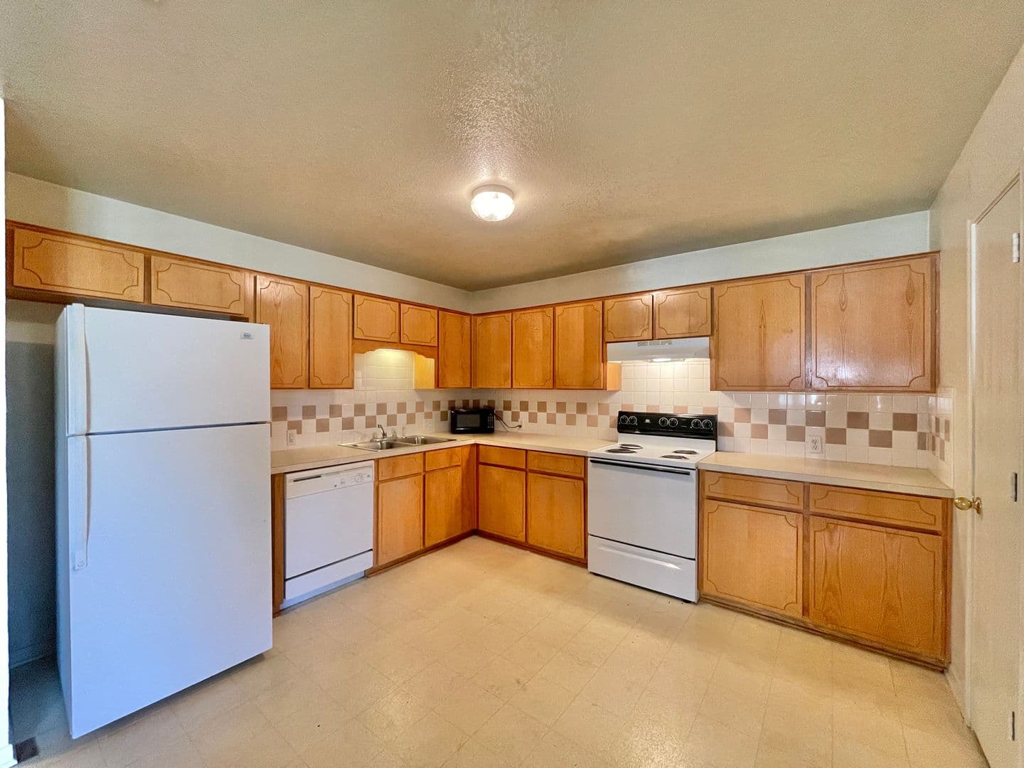 Harker Heights Multiplex: 2205 Indian Trail