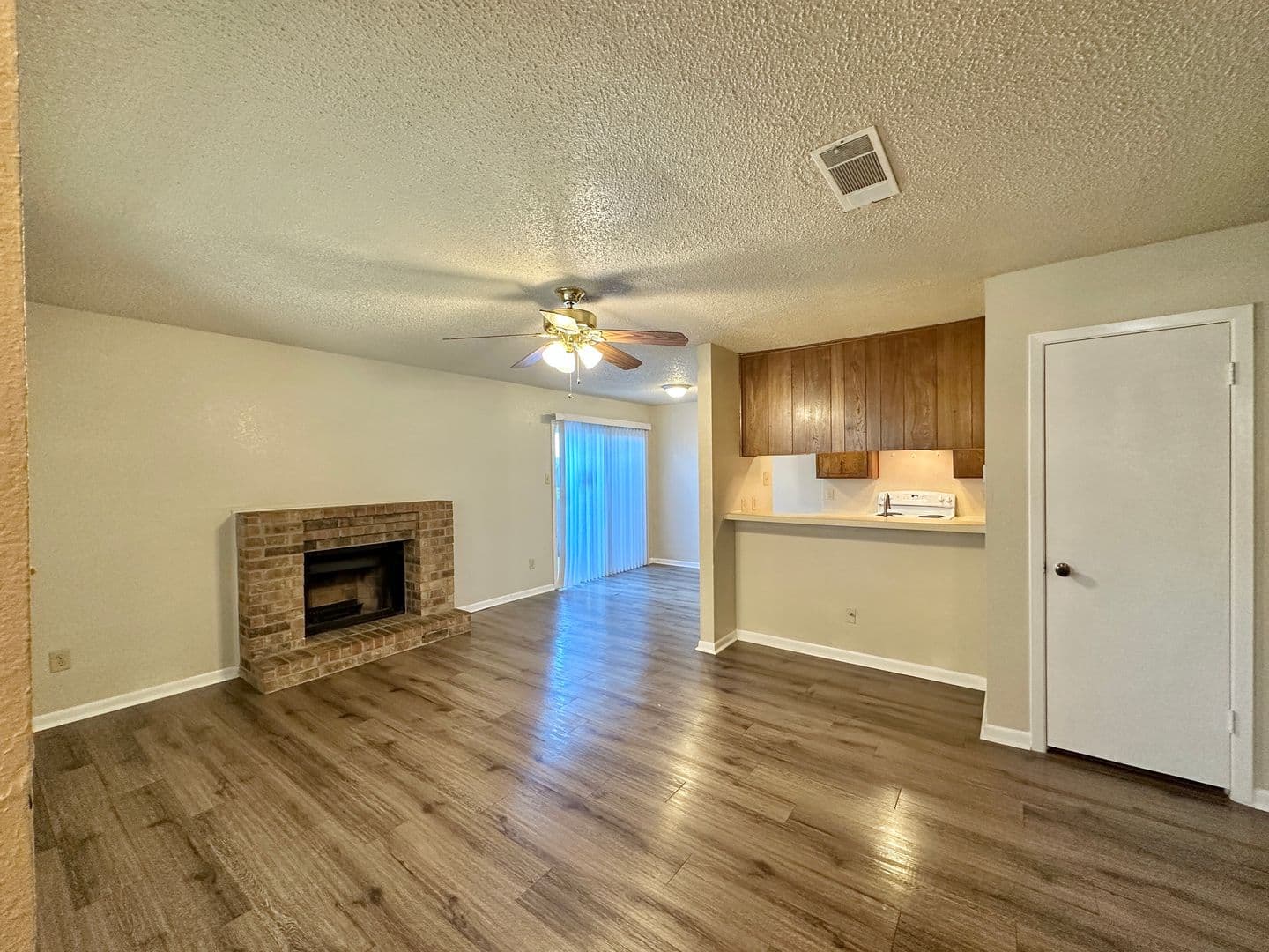 Killeen Townhome: 3004 Chaucer Drive