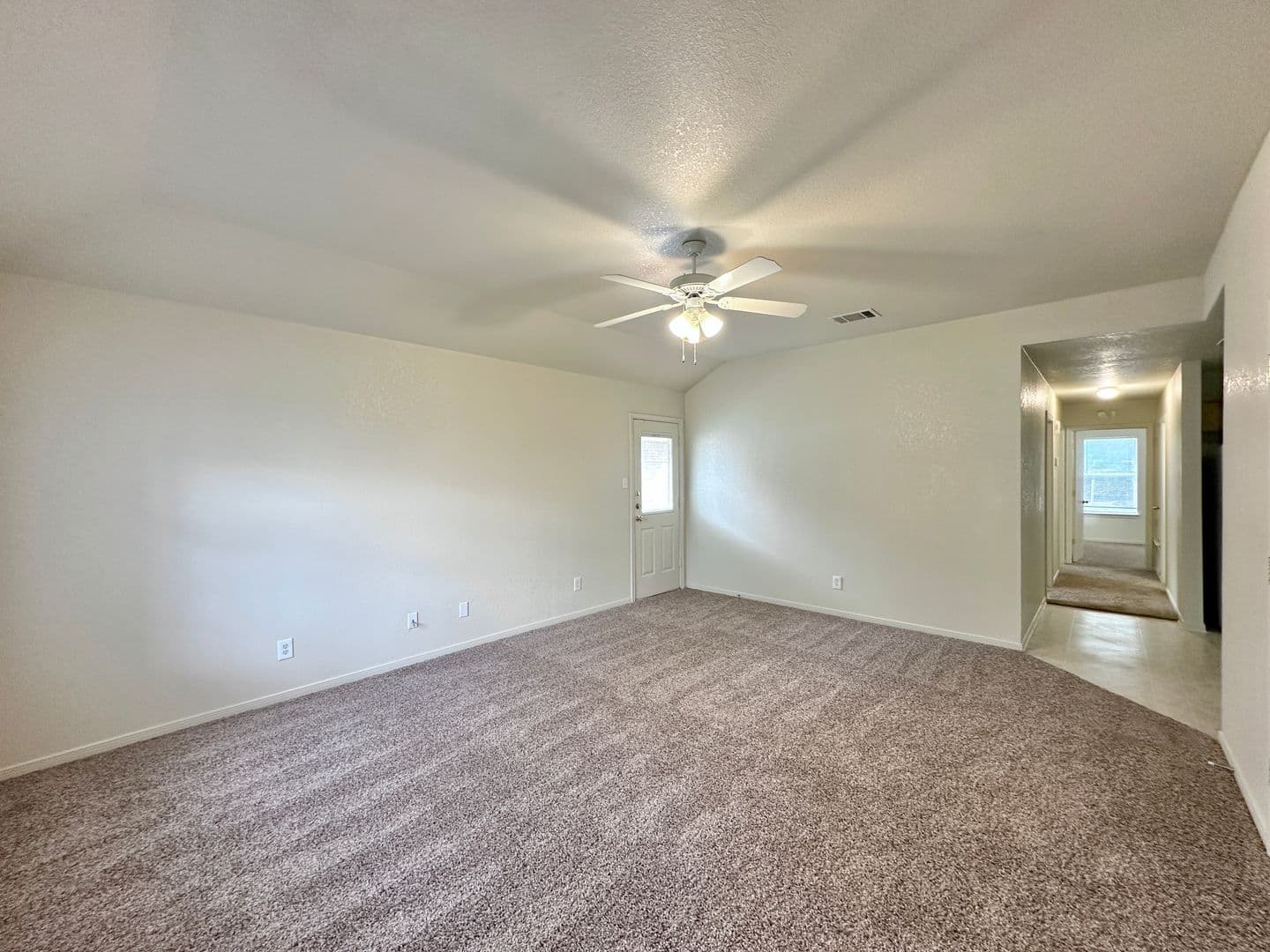 Harker Heights Multiplex: 1712 Aztec Trace