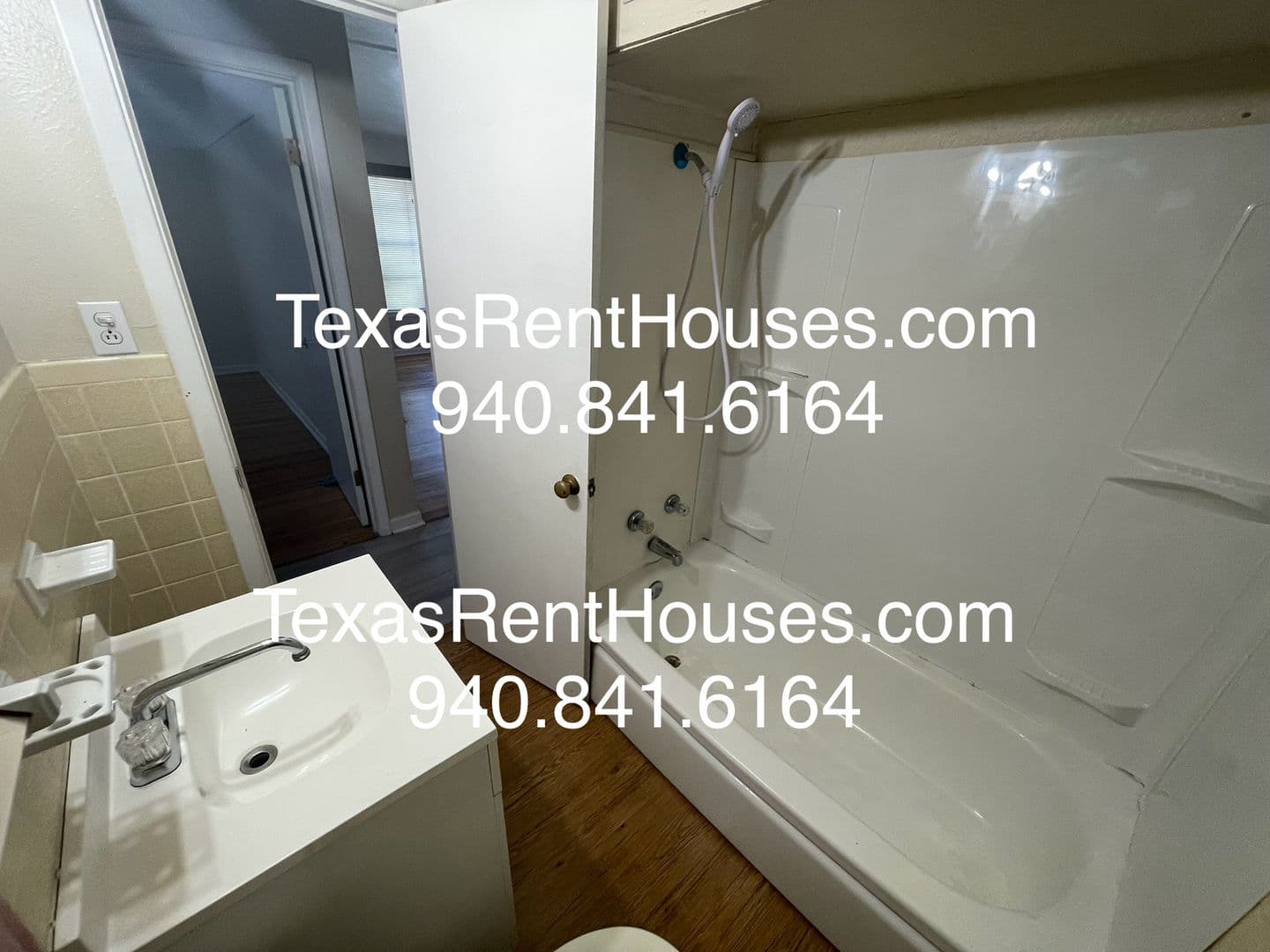 Wichita Falls House: 1130A Sunset Lane