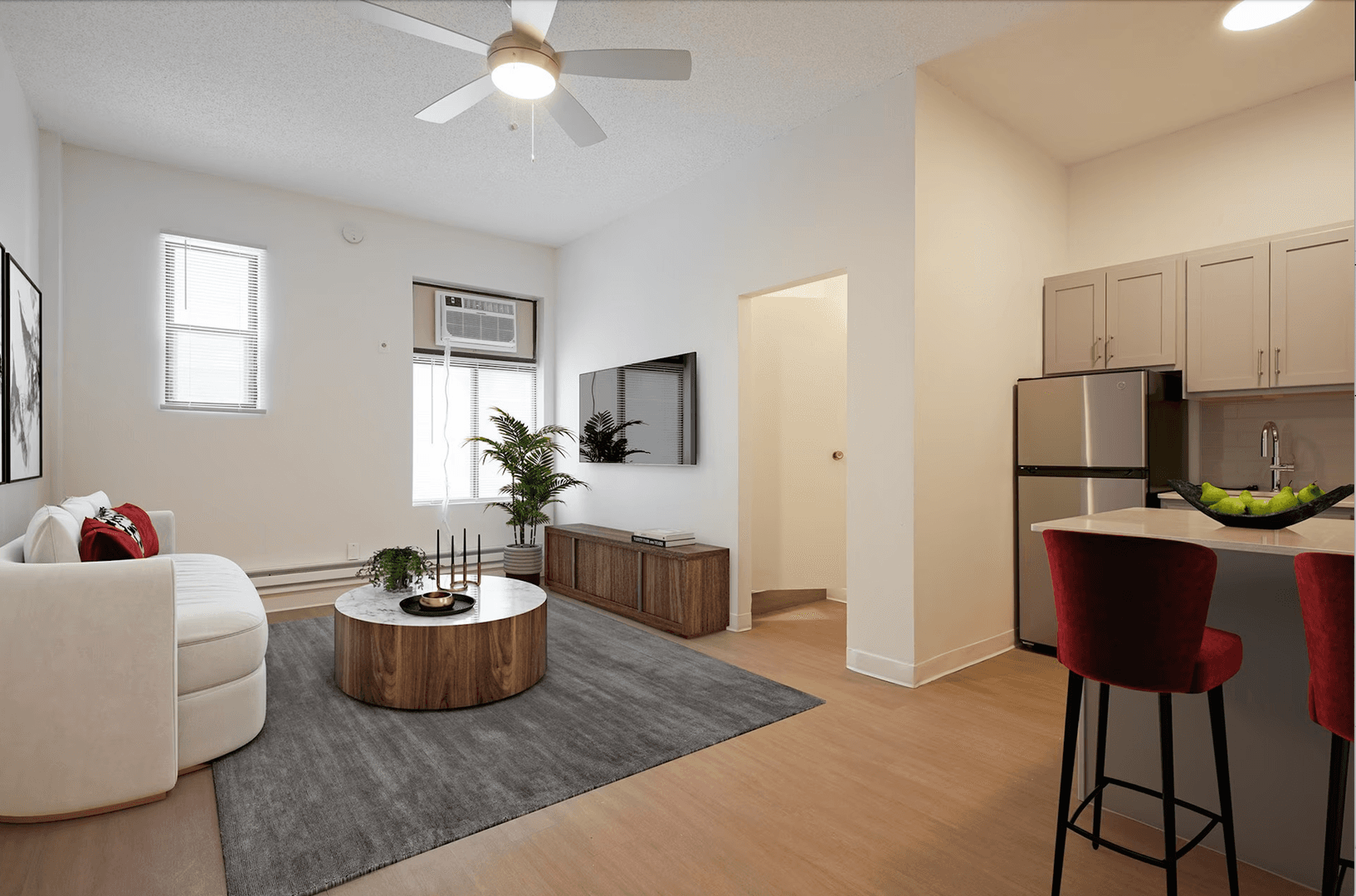 Minneapolis Apartment: 1500 La Salle Ave.