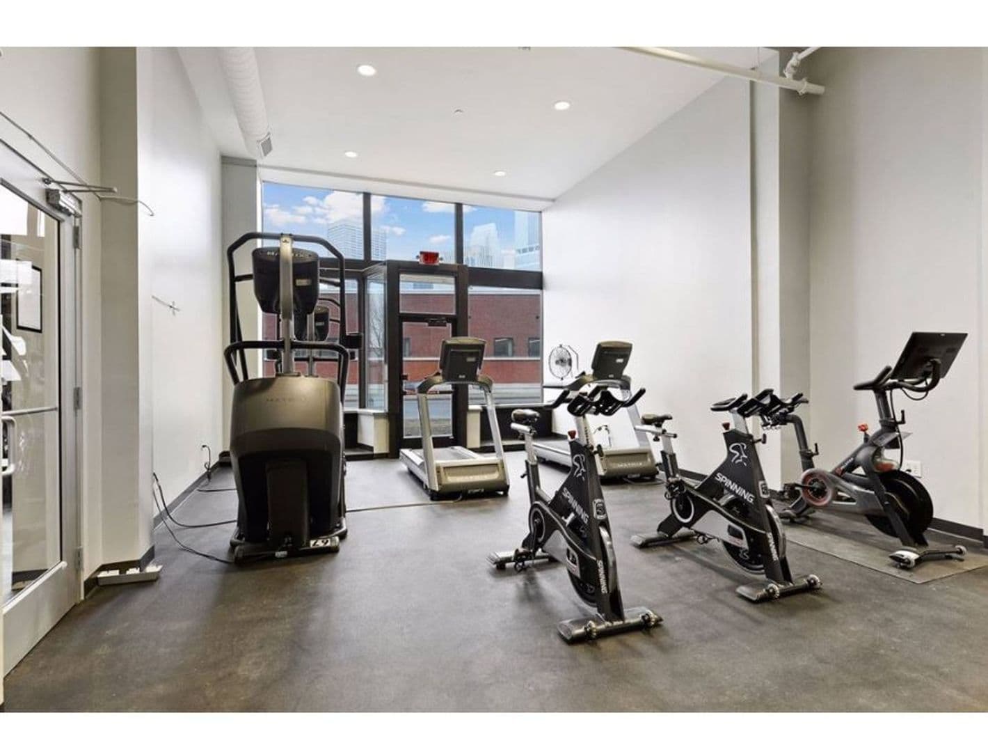Minneapolis Apartment: 1205 Hawthorne Ave