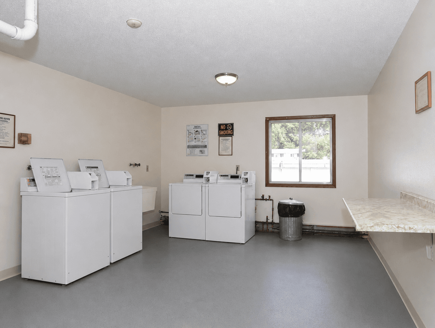 Newport Apartment: 1440 10th Ave