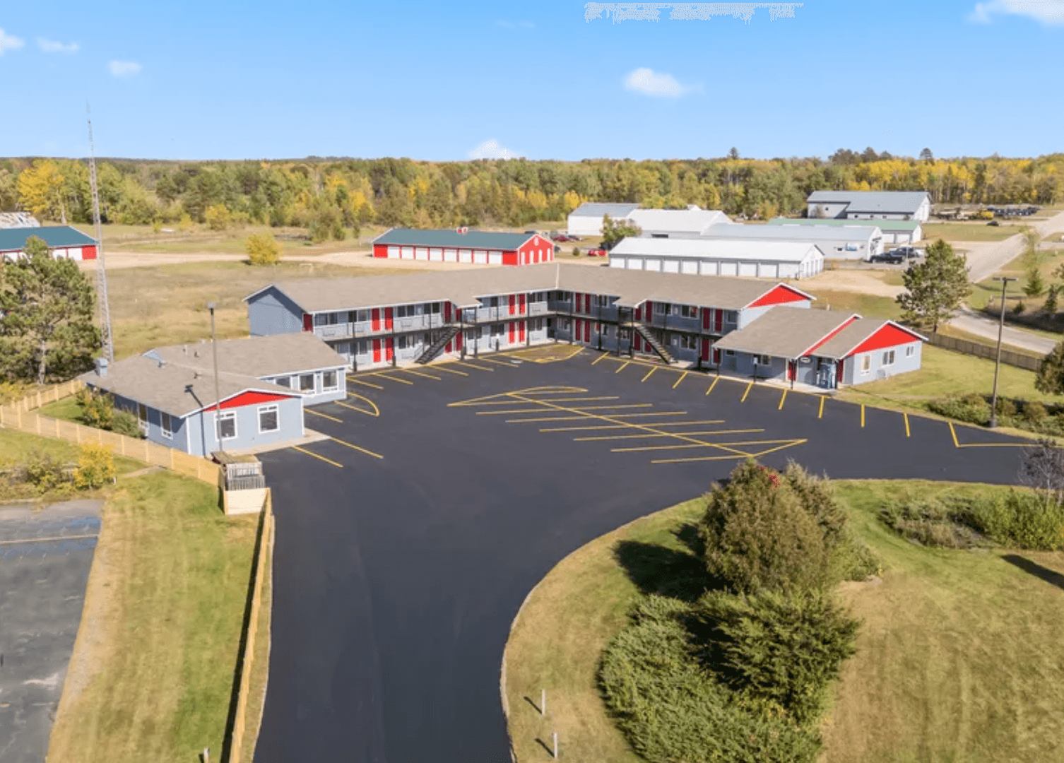Pine River Apartment: 2684 MN-371 SW