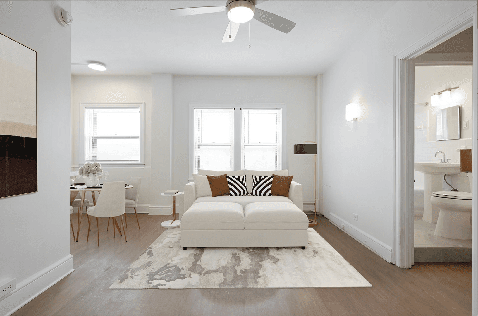 Minneapolis Apartment: 1500 La Salle Ave.