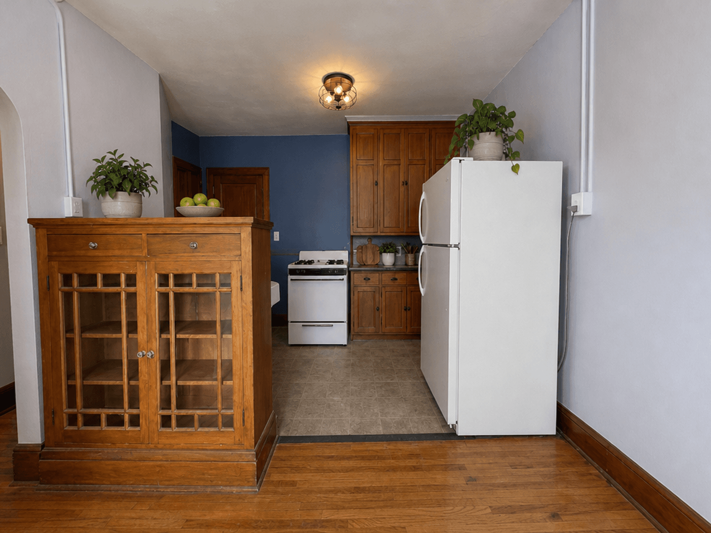 Minneapolis Apartment: 4112 Chicago Ave. S.