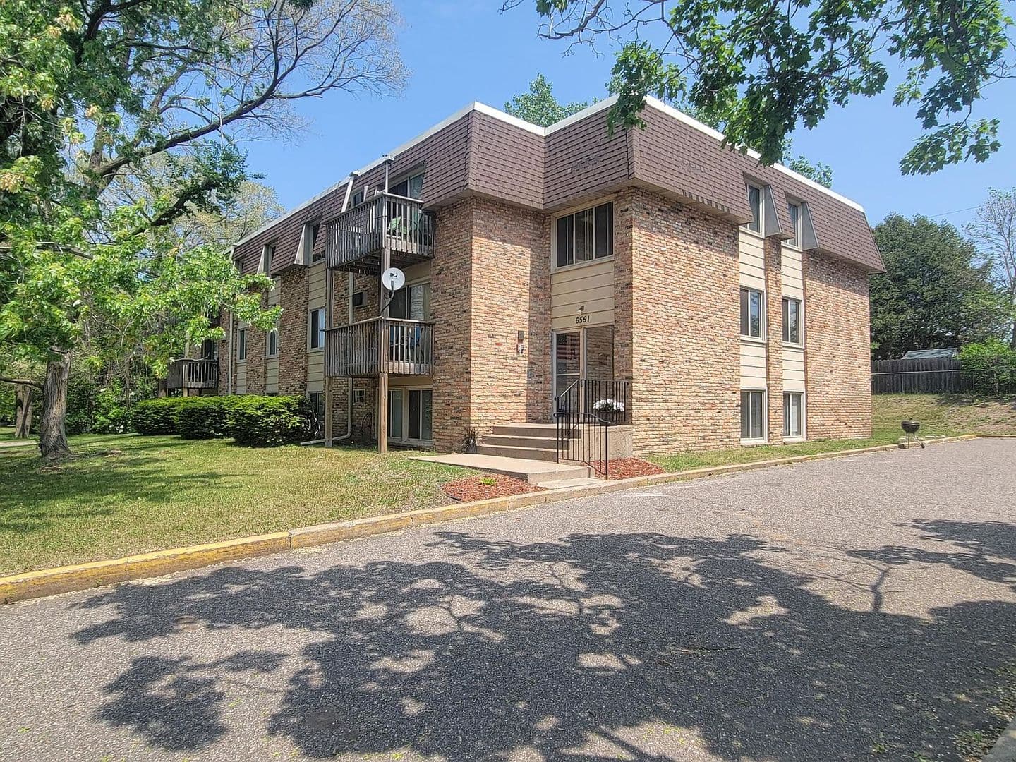 Fridley Apartment: 6551 E River Rd.