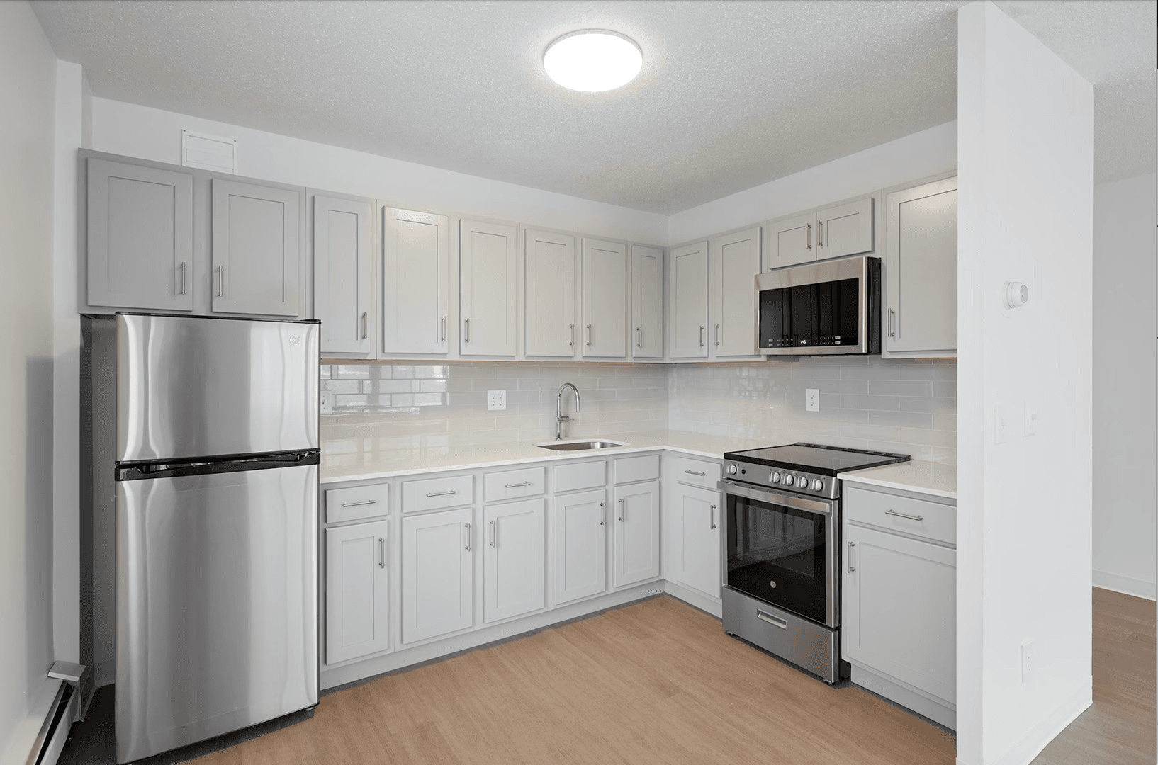 Minneapolis Apartment: 1500 La Salle Ave.