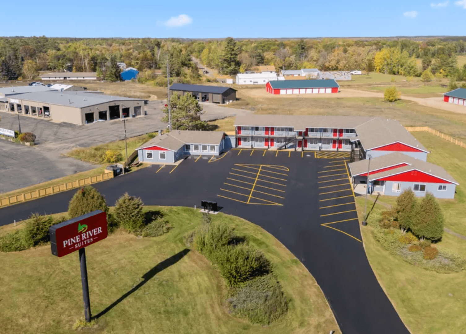 Pine River Apartment: 2684 MN-371 SW
