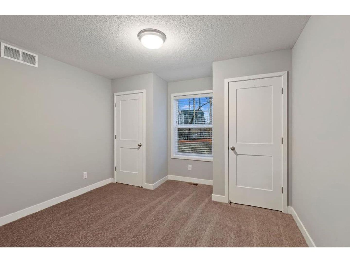 Prior Lake Townhome: 13946 Lupine Tr NE
