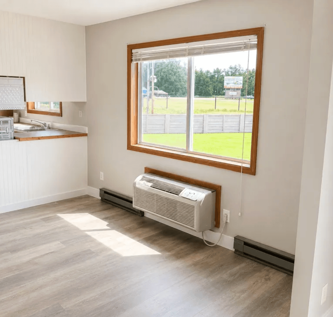 Pine River Apartment: 2684 MN-371 SW