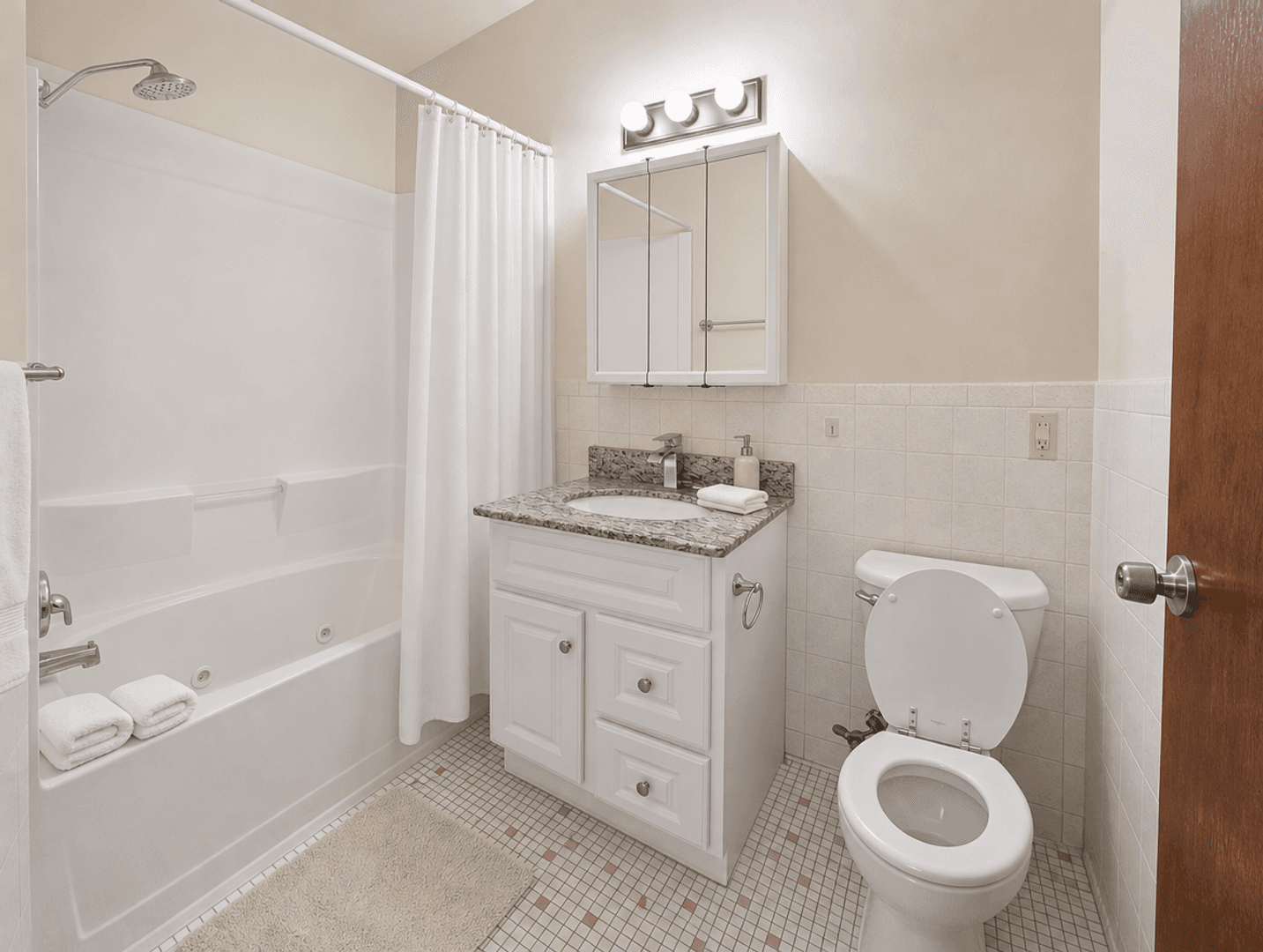 Anoka Apartment: 3017 Verndale Ave