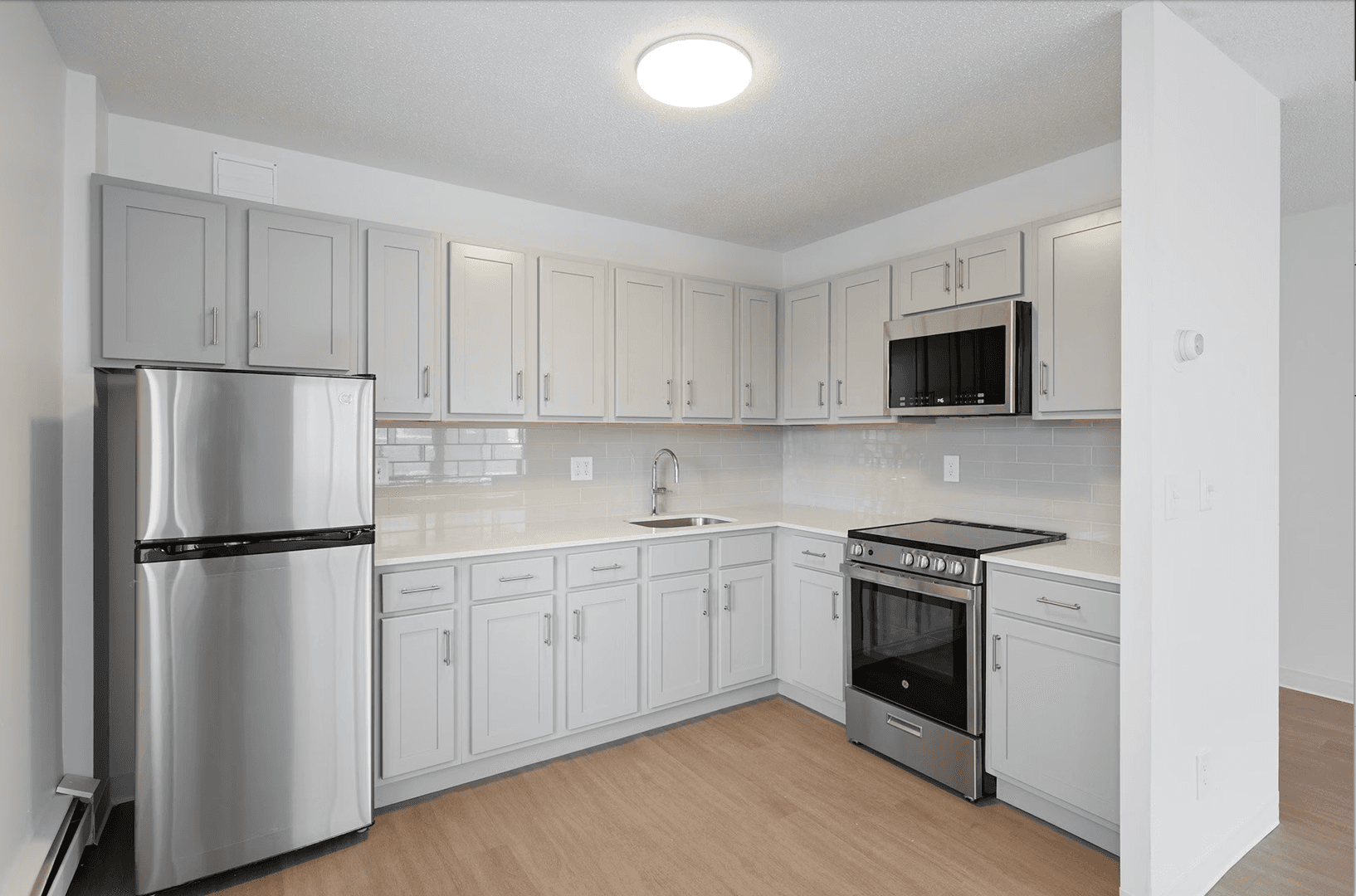 Minneapolis Apartment: 1500 La Salle Ave.