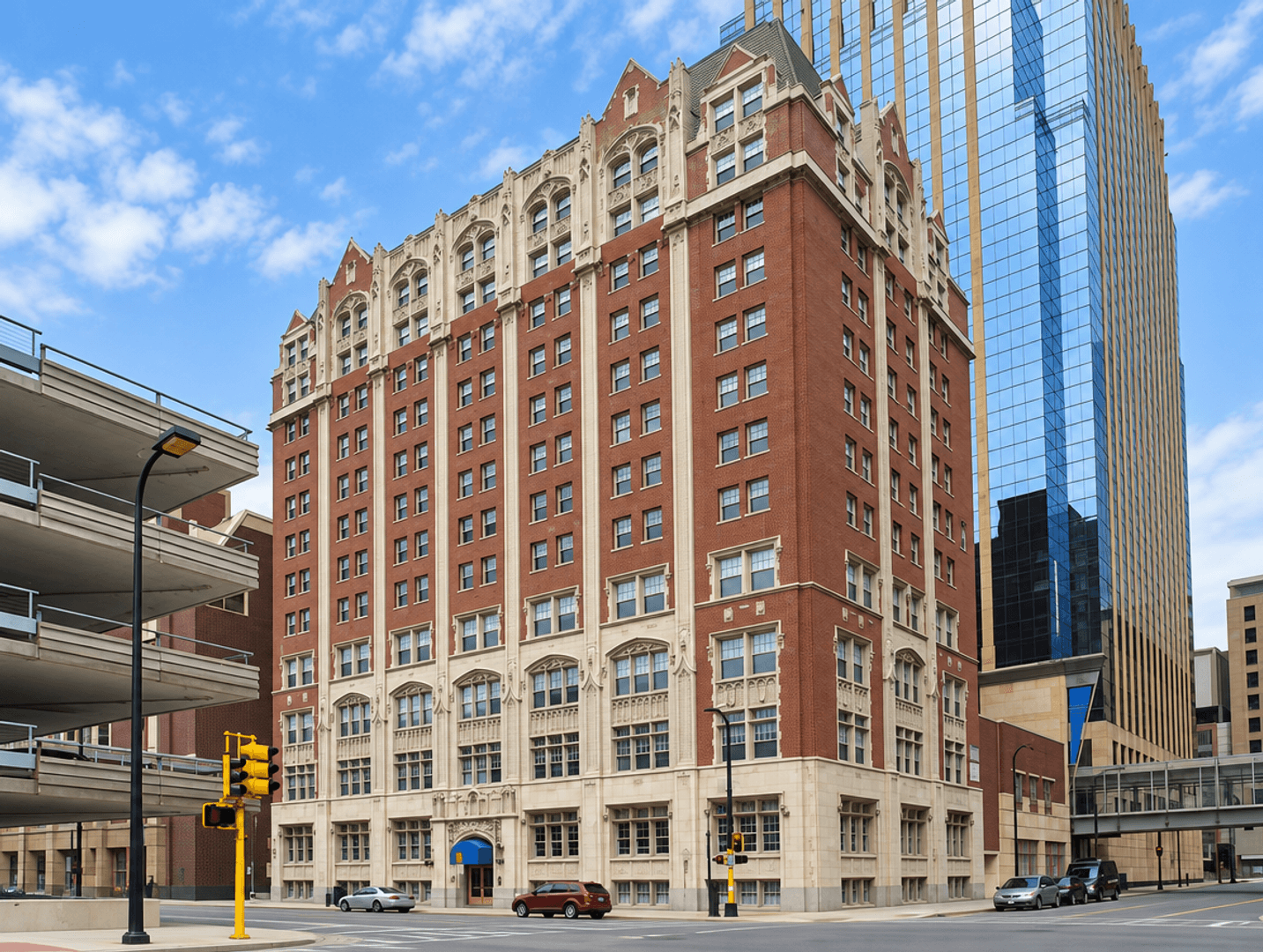 Minneapolis Apartment: 36 9th St S
