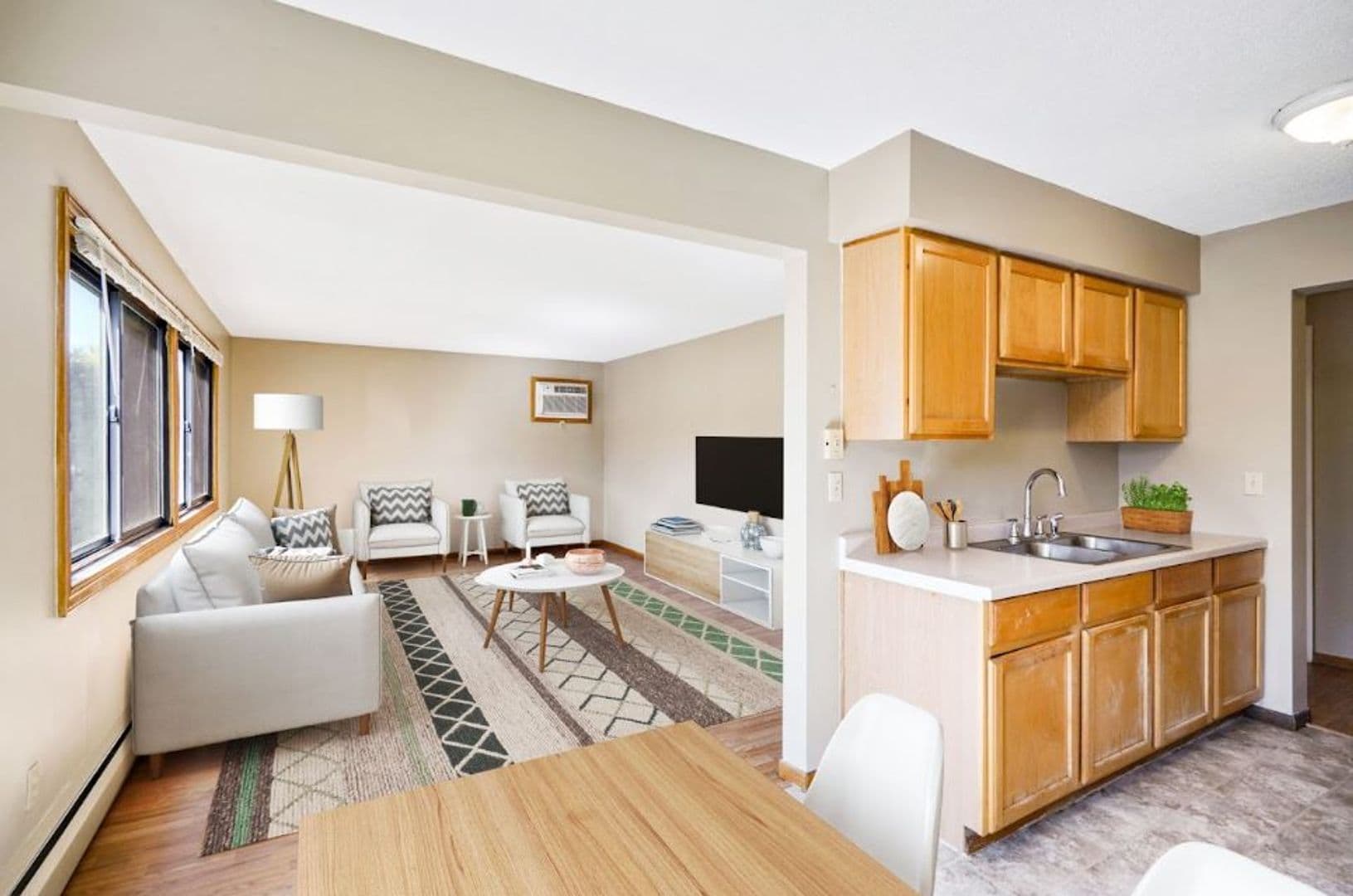 Minneapolis Apartment: 3127 Pleasant Ave.