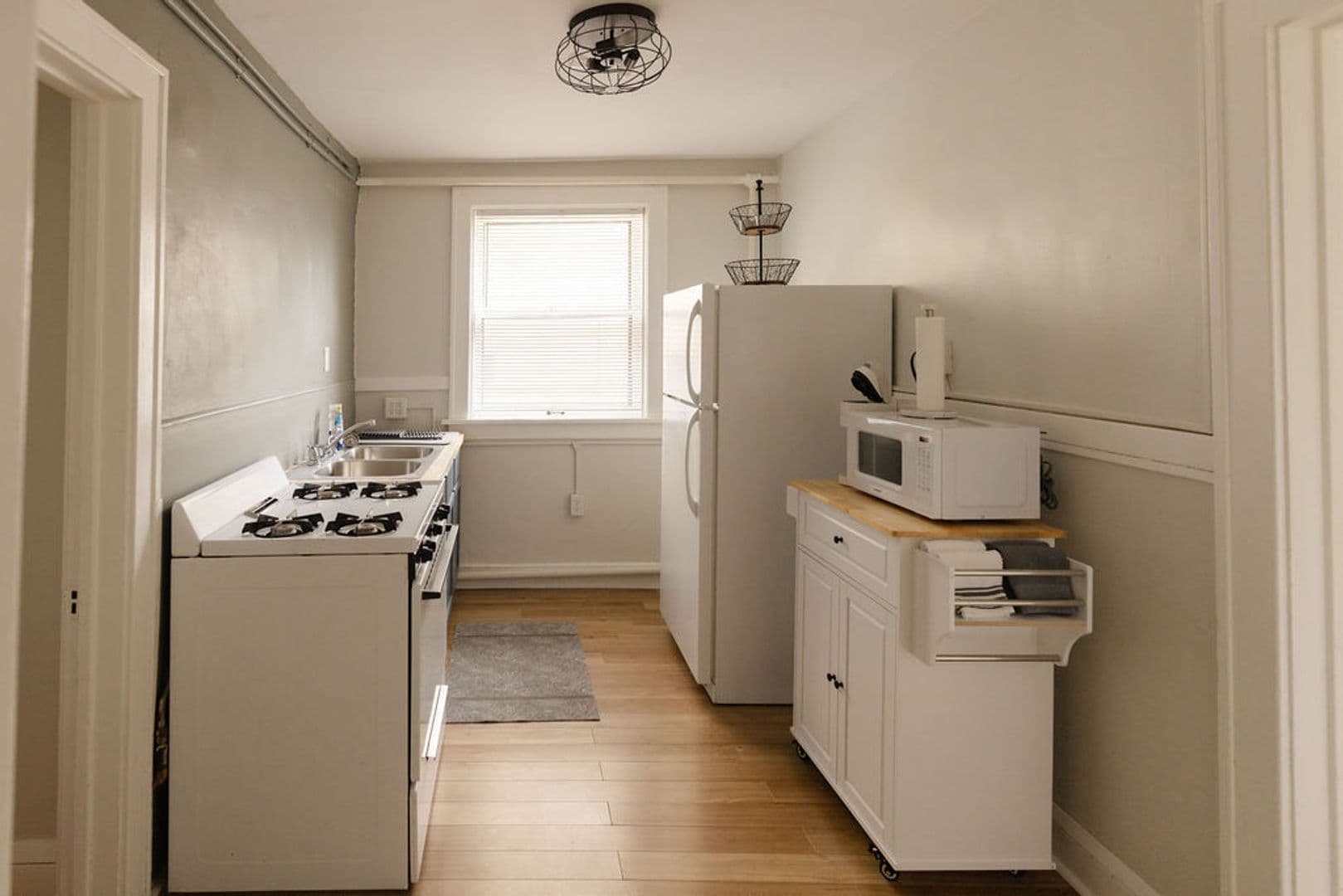 Minneapolis Apartment: 4106 Chicago Ave. S.