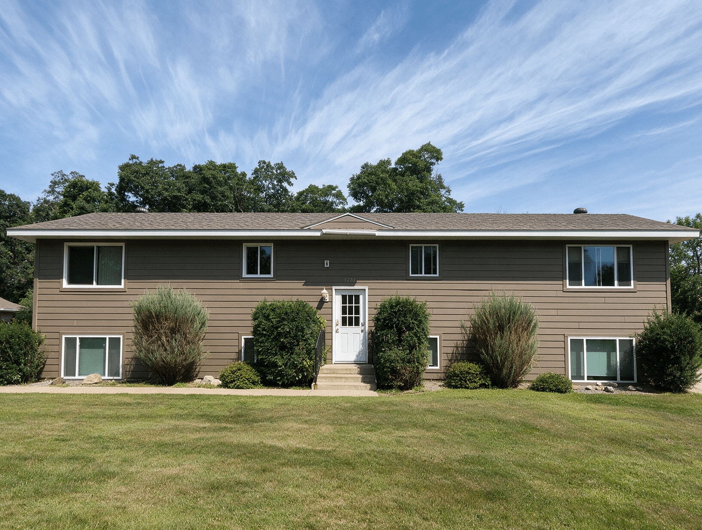Baxter Apartment: 5794 Laverne Cir.