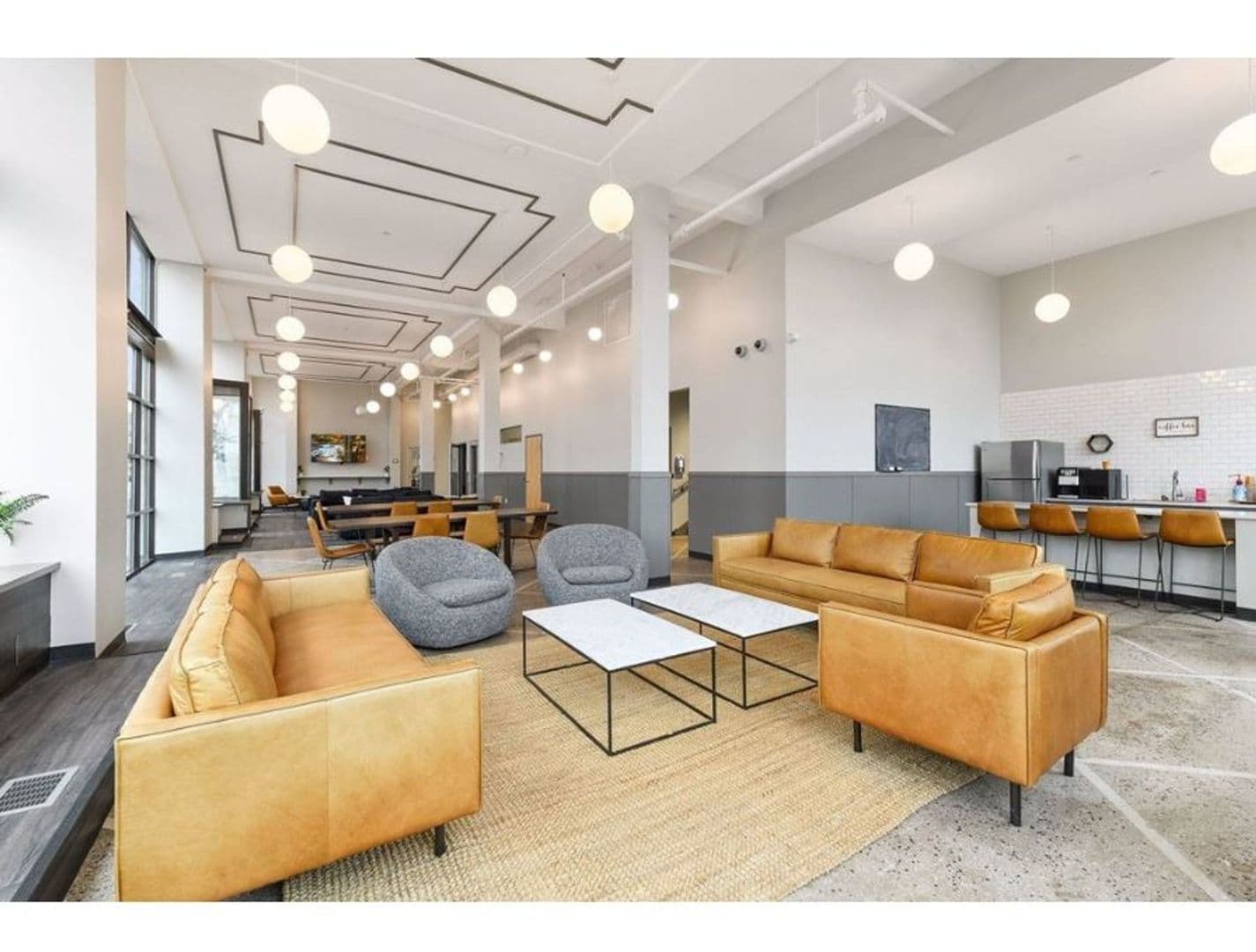Minneapolis Apartment: 1205 Hawthorne Ave