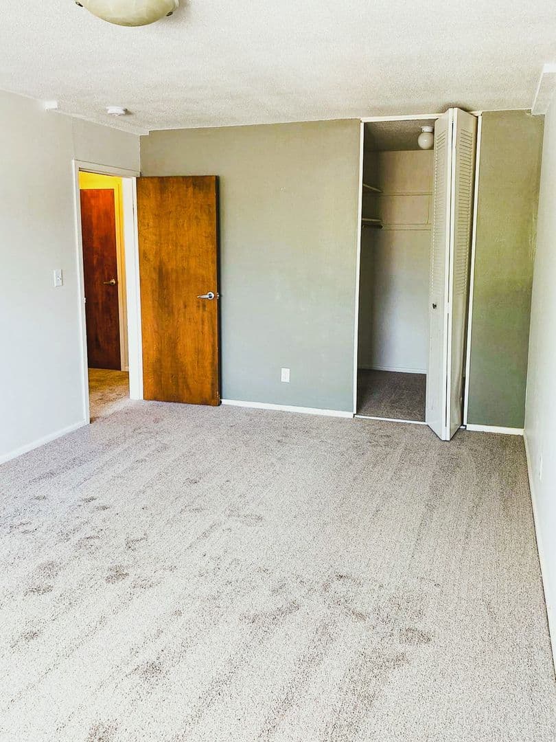 St. Louis Park Apartment: 8300 31st St. W