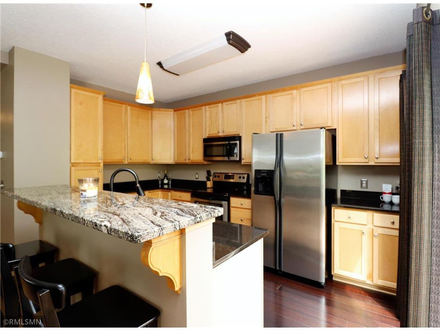 Prior Lake House: 14343 Brookmere Blvd.