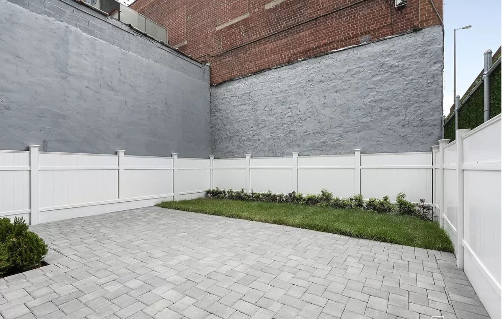Long Island City Apartment: 42-83 Hunter Street