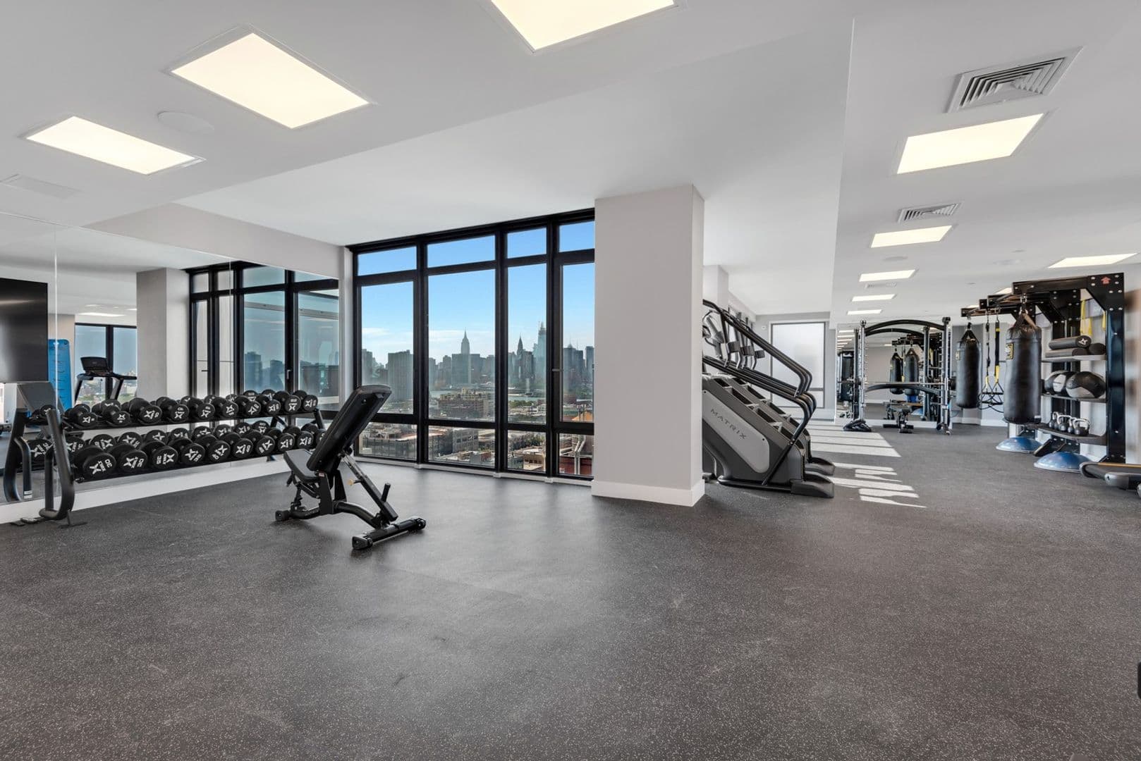 Astoria Apartment: 1401 Broadway