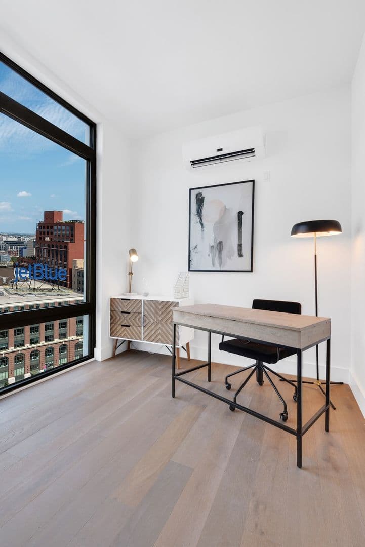 LIC Apartment: 42-10 27 STREET