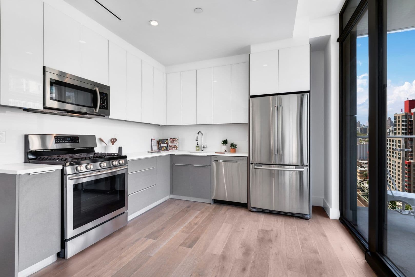 LIC Apartment: 42-10 27 STREET