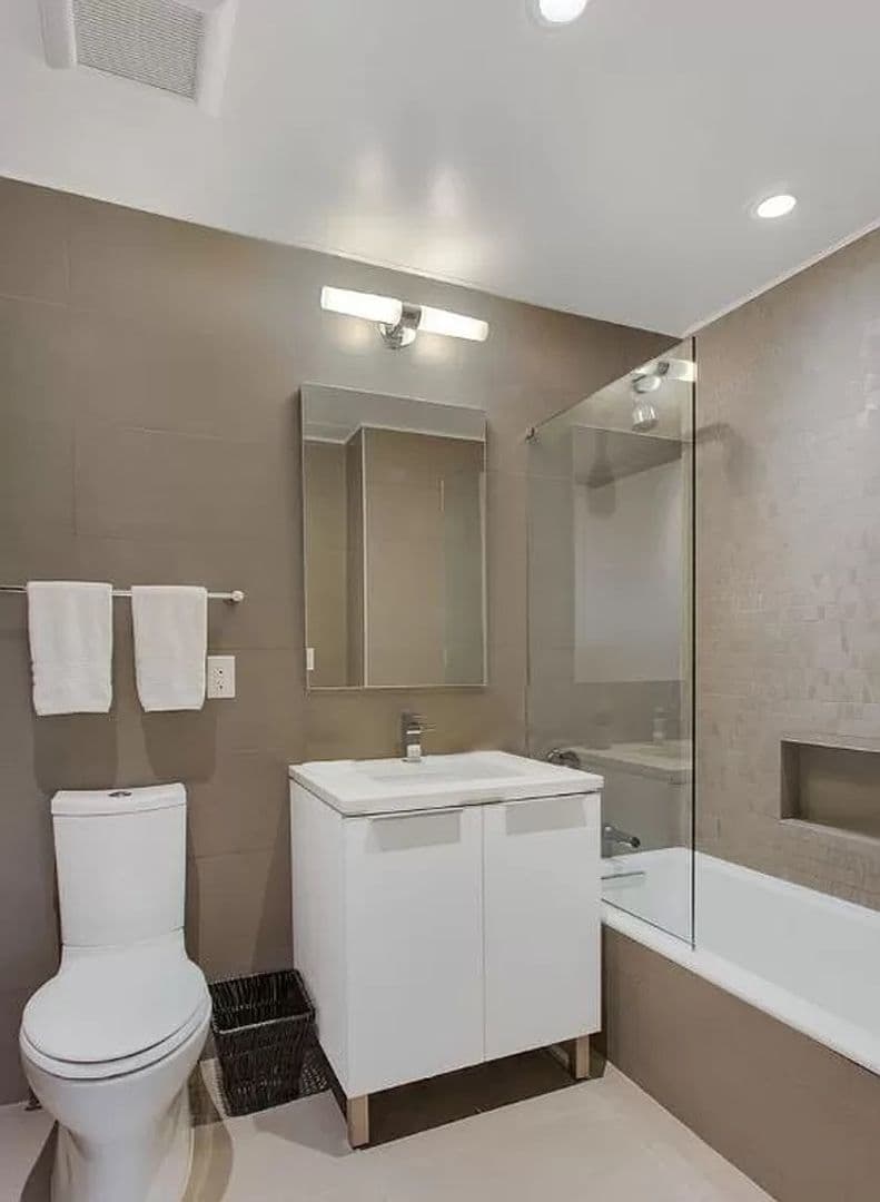 Long Island City Apartment: 42-83 Hunter Street