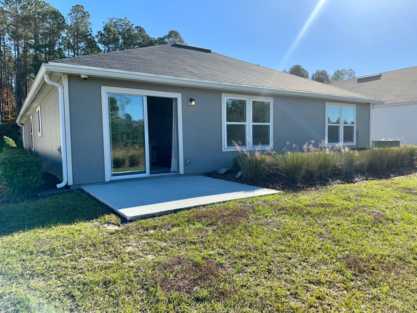 Jacksonville House: 12398 Gillespie Avenue