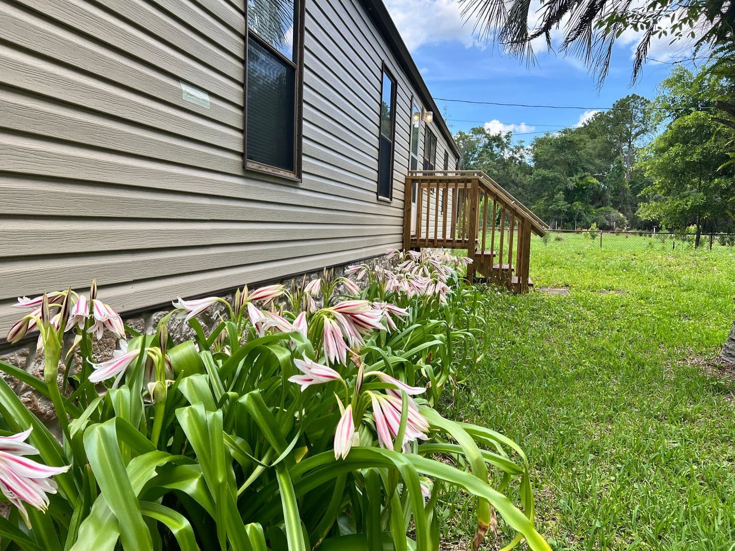 Jacksonville Apartment: 14250 Tiki Lane