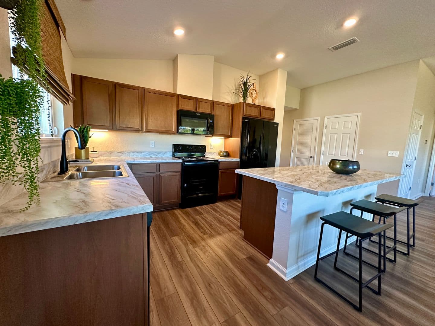 Jacksonville House: 12398 Gillespie Avenue