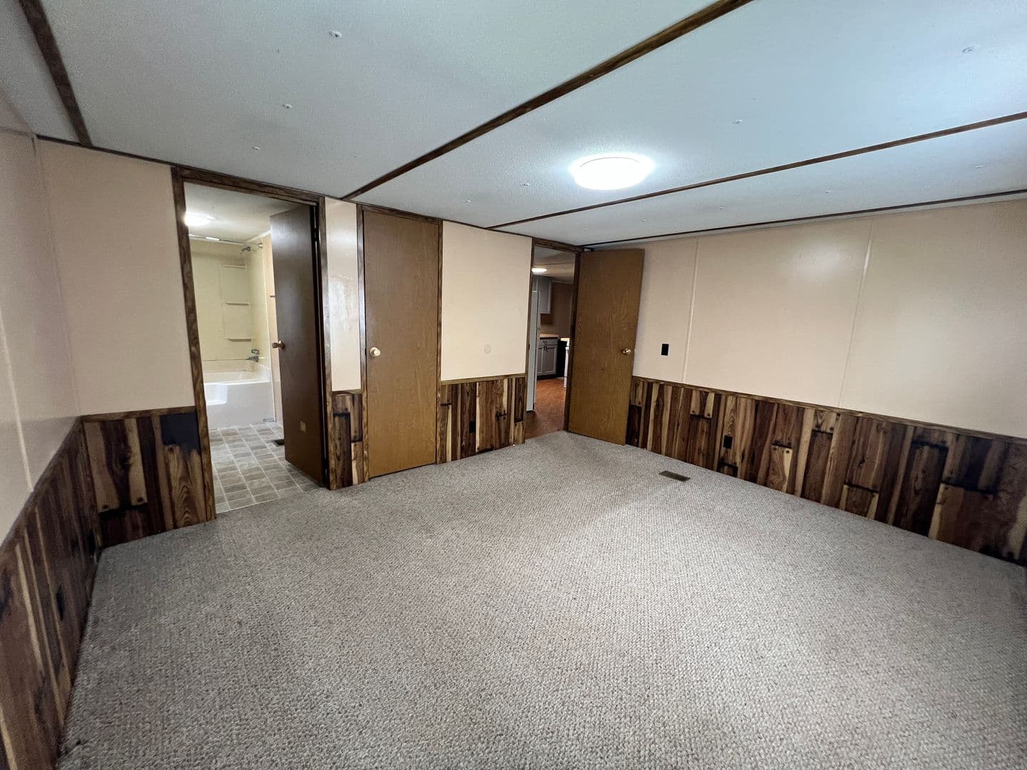 Jacksonville Apartment: 14250 Tiki Lane