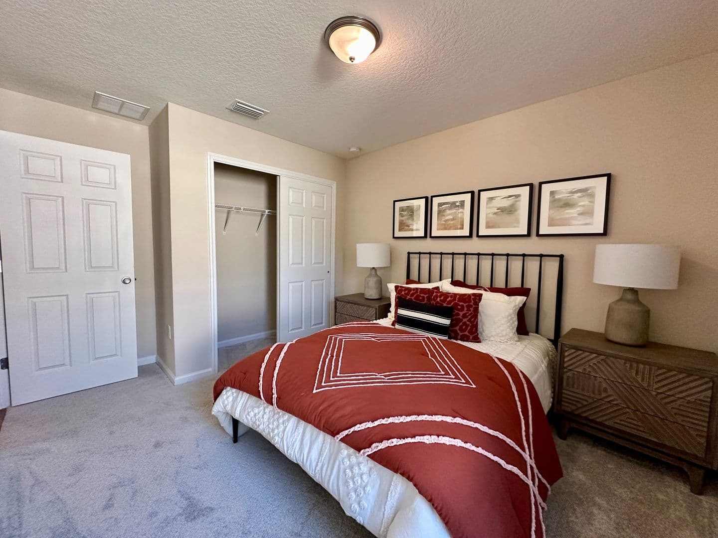Jacksonville House: 12398 Gillespie Avenue