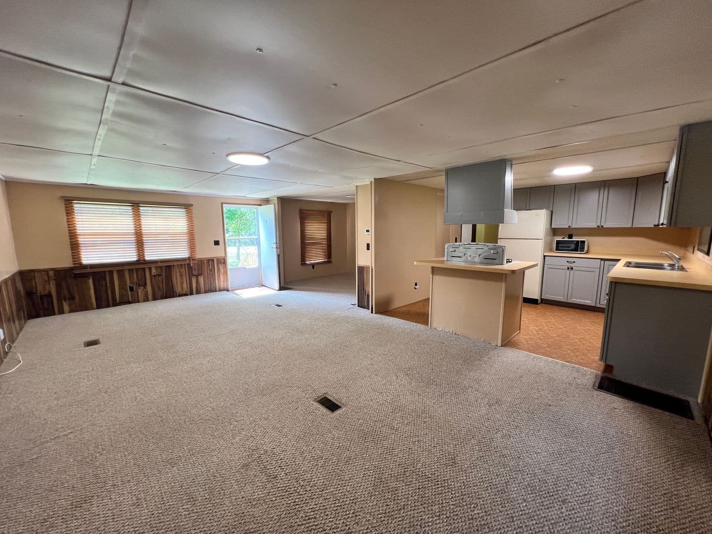 Jacksonville Apartment: 14250 Tiki Lane