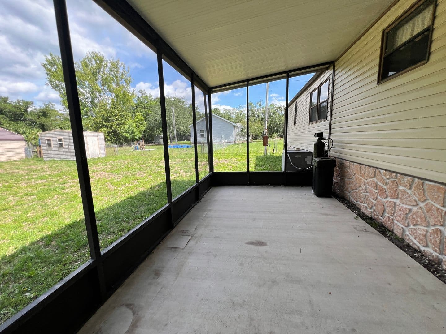 Jacksonville Apartment: 14250 Tiki Lane