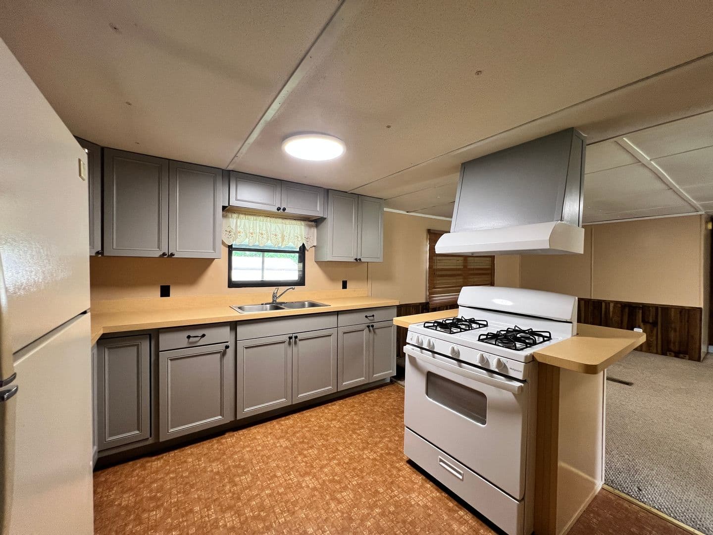 Jacksonville Apartment: 14250 Tiki Lane