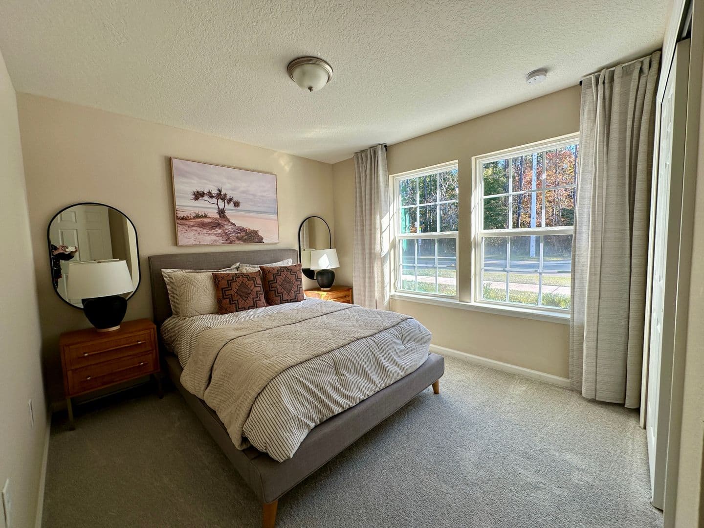 Jacksonville House: 12398 Gillespie Avenue