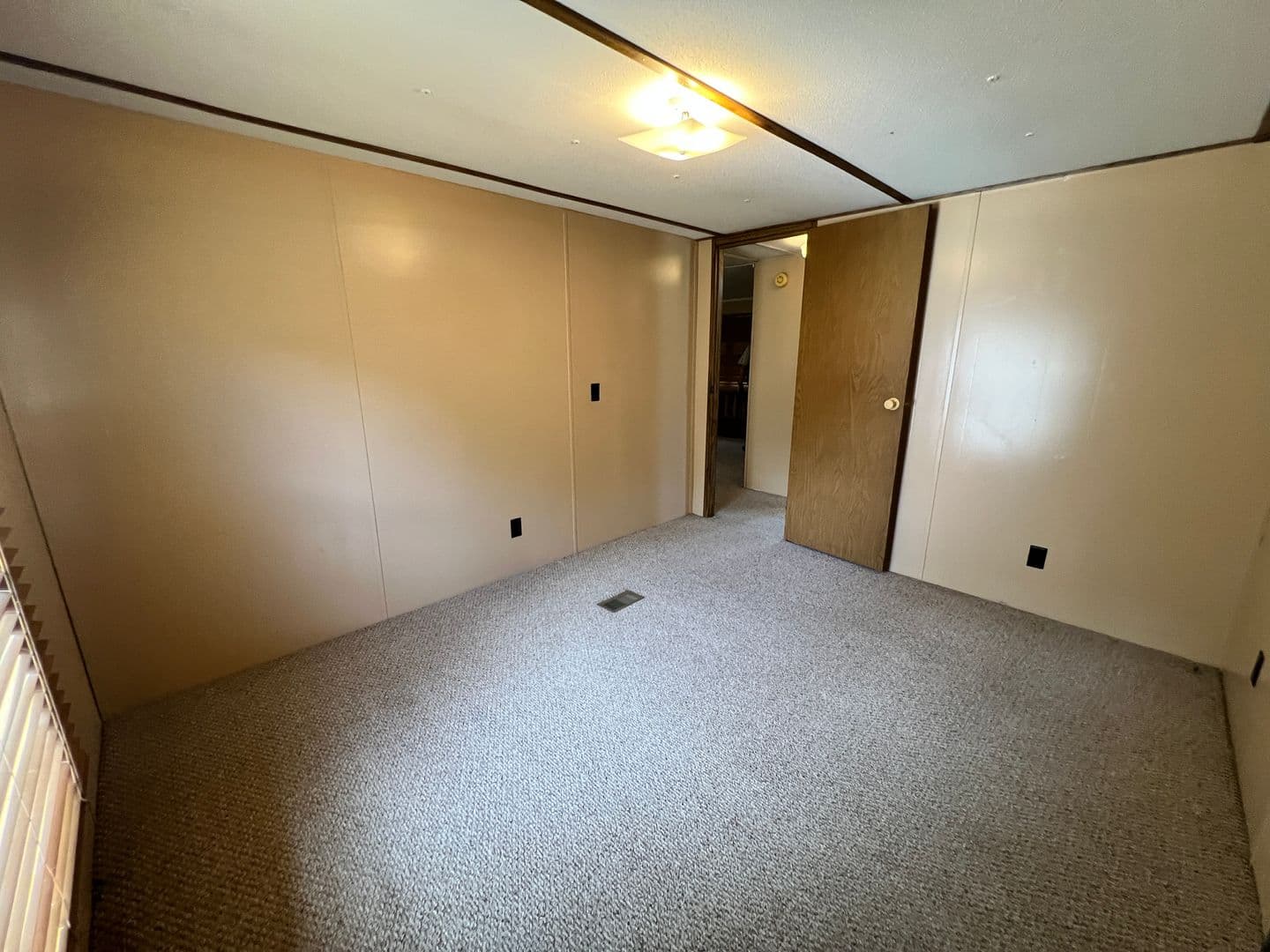Jacksonville Apartment: 14250 Tiki Lane