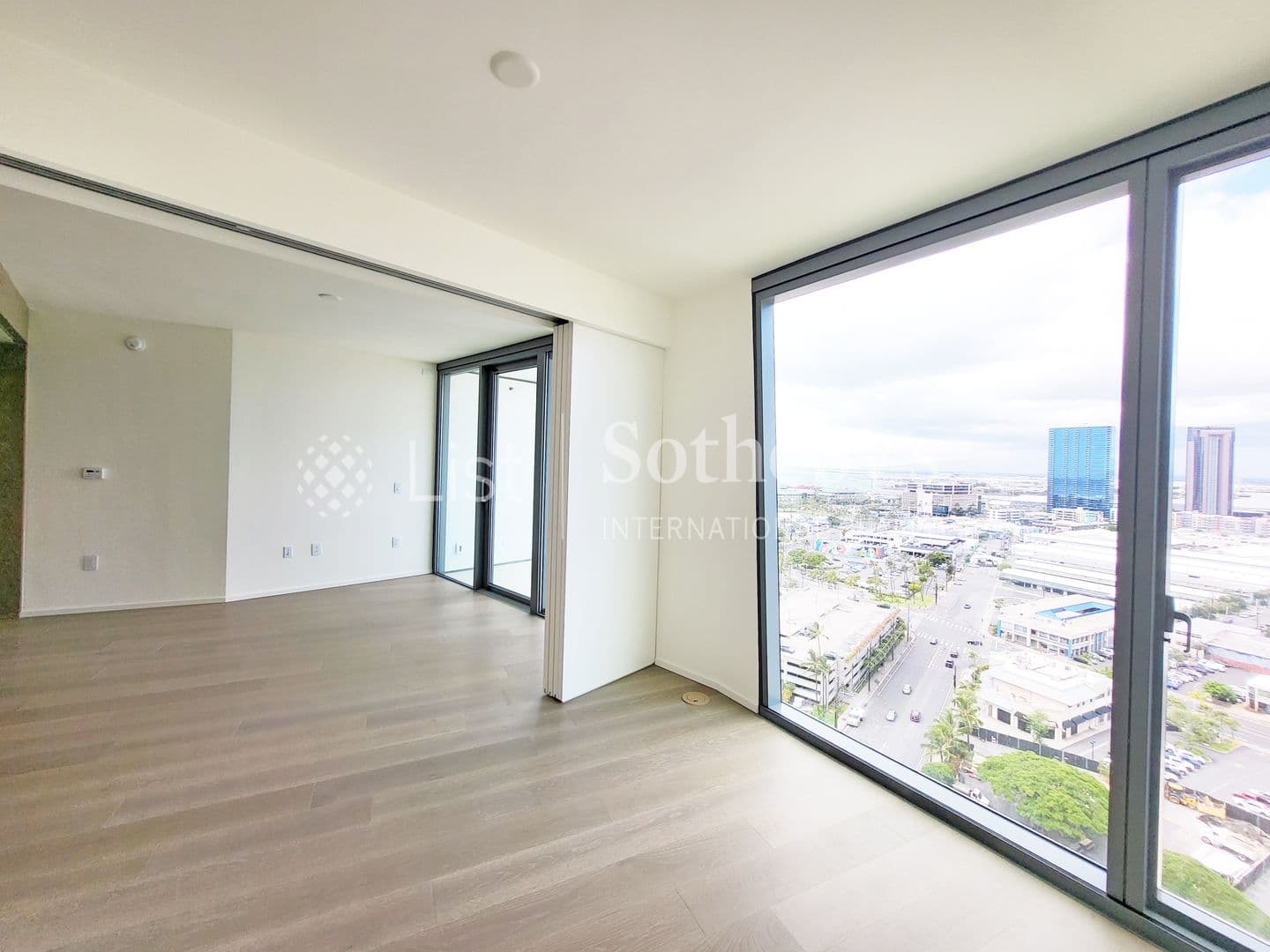 Honolulu Condo: 1000 Auahi St #2003