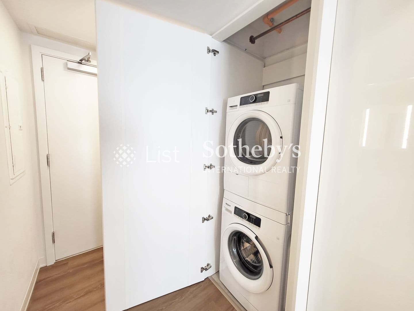 Honolulu Condo: 987 Queen St