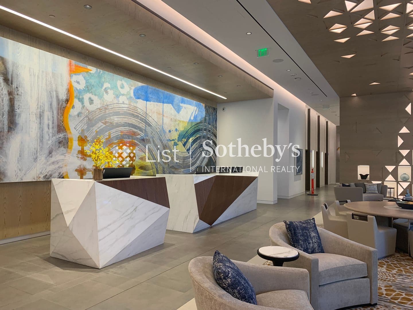 Honolulu Condo: 987 Queen St