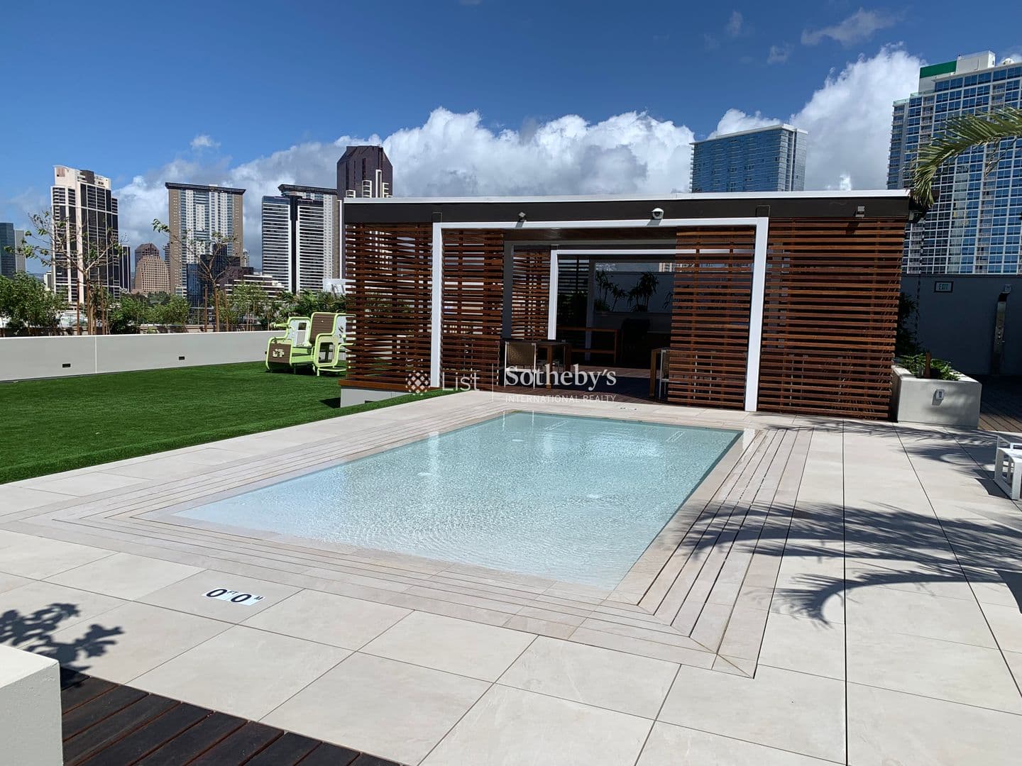 Honolulu Condo: 987 Queen Street #3713
