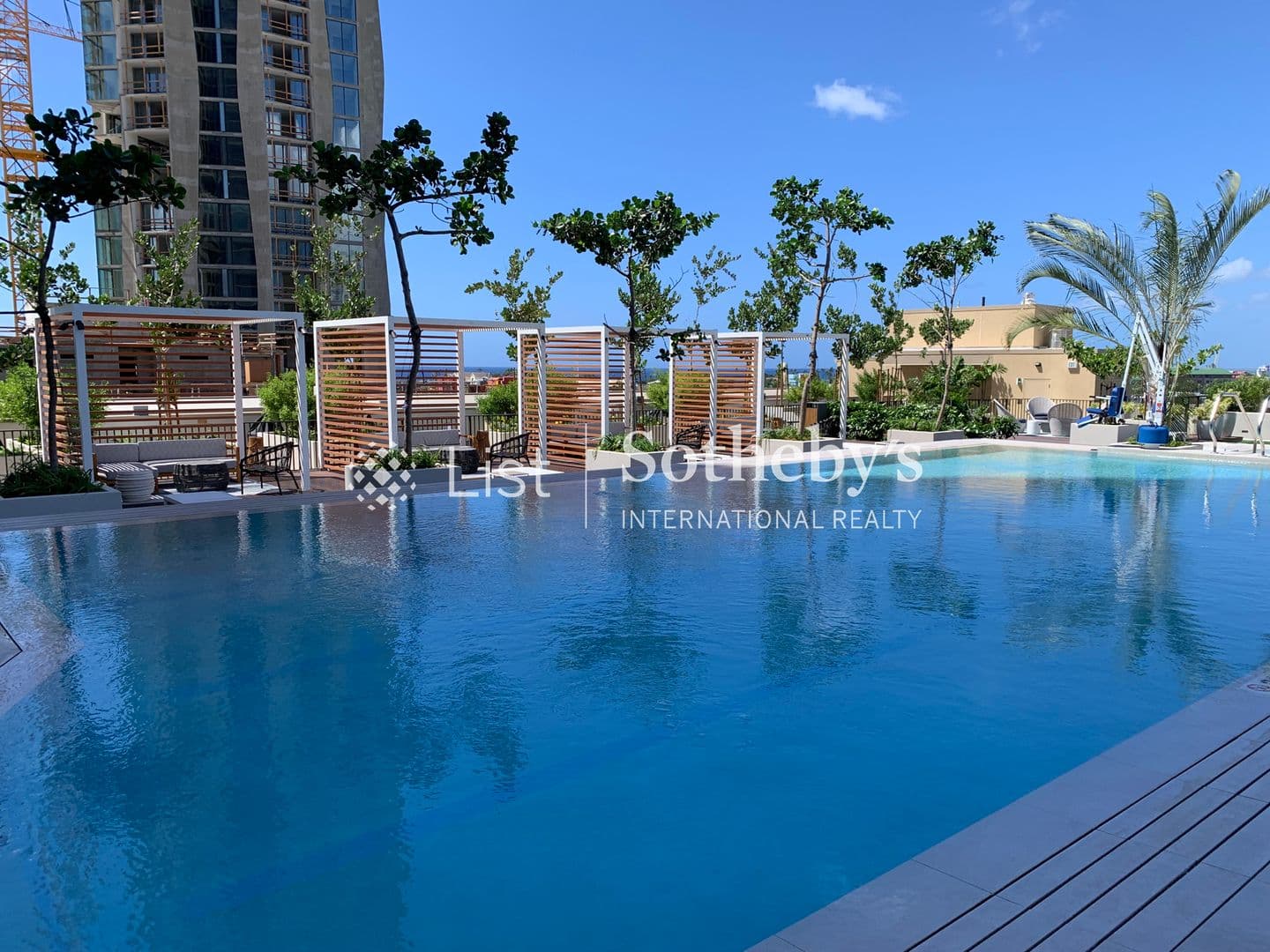 Honolulu Condo: 987 Queen st