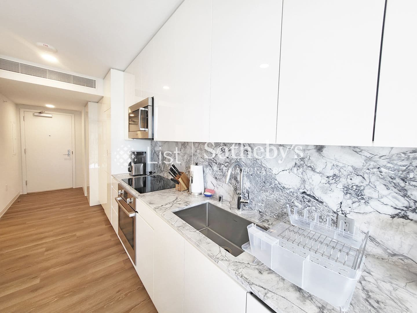 Honolulu Condo: 987 Queen St