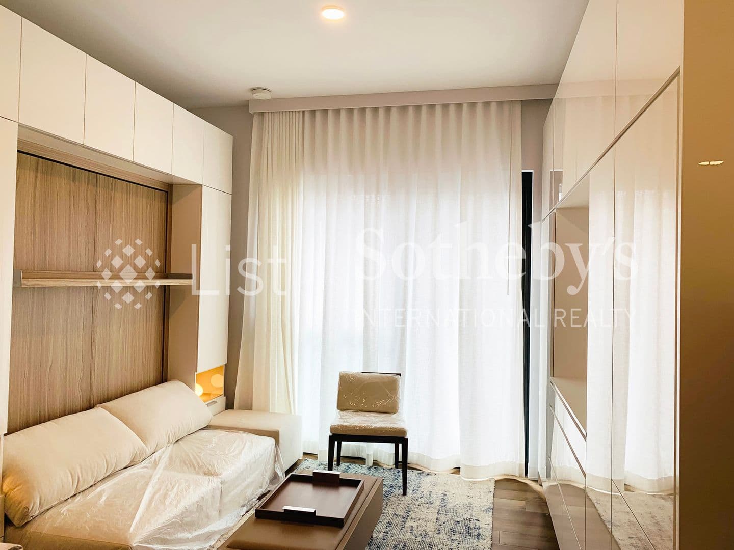 Honolulu Condo: 987 Queen St